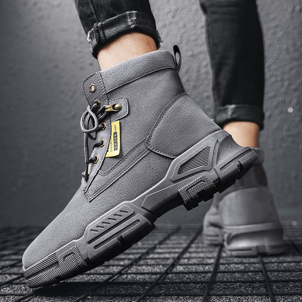 Kareda talla ja paeltega meeste talvesaapad