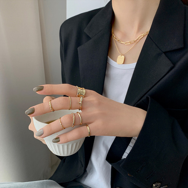 Naiste sõrmuste komplekt tavaline mudel