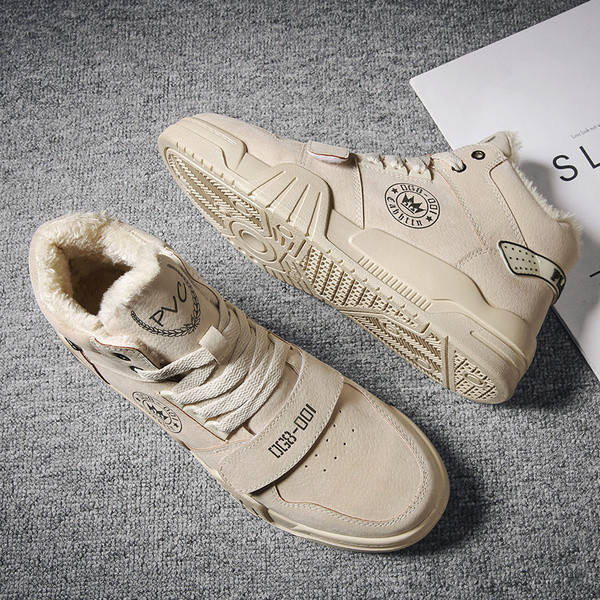 Modern férfi csizma meleg béléssel és lapos talppal