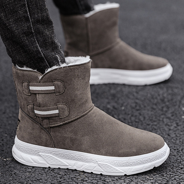 Uus mudel sooja voodriga ja lameda tallaga meeste saapad