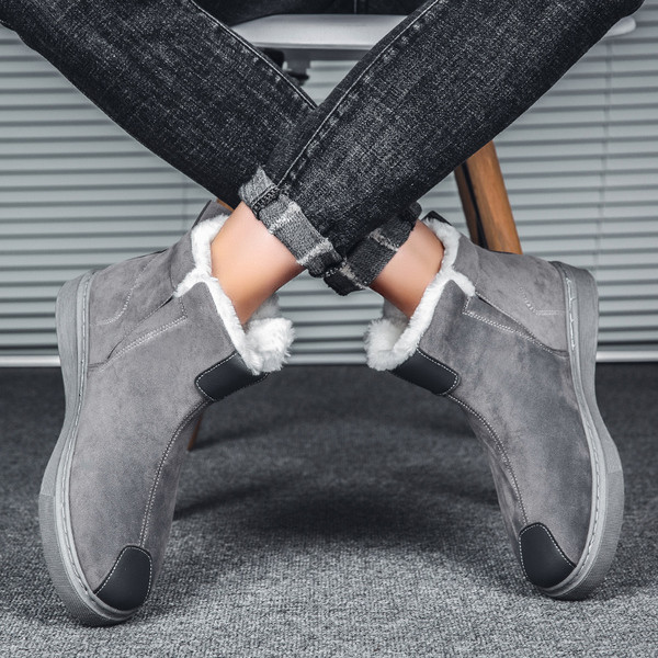 Modern férfi csizma eco velúrból és meleg béléssel