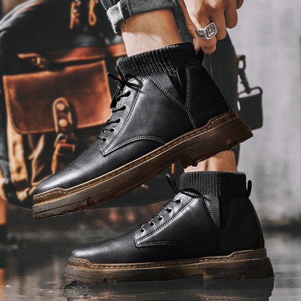 Aktuális férfi bőrcsizma fűzős