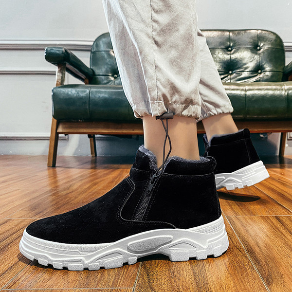 Kareda talla ja lukuga meeste seemisnahast saapad