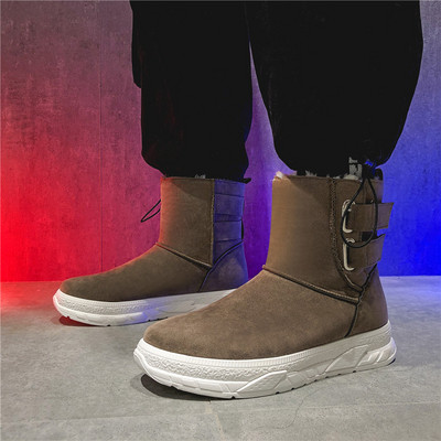 Moodsad kolmes värvitoonis sooja voodri ja lameda tallaga talvesaapad