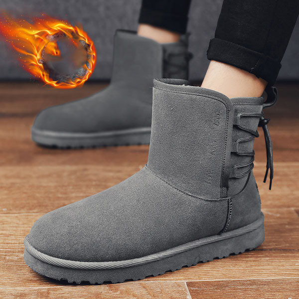 Téli csizma fűzővel és meleg béléssel