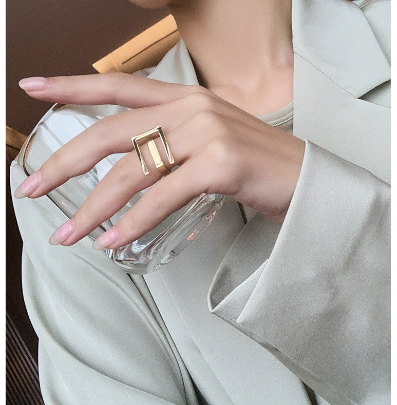 Stílusos női gyűrűs sima modell