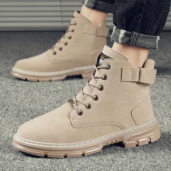 Meeste ökonahast paeltega saapad