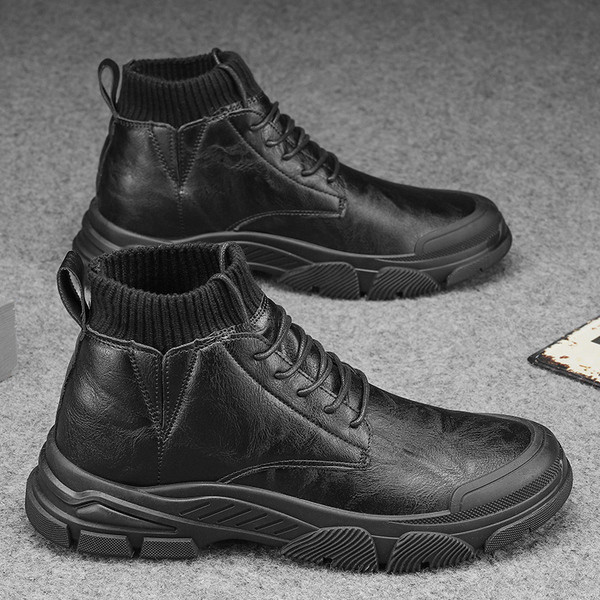 Öko-nahast meeste sügissaapad pahkluu juures