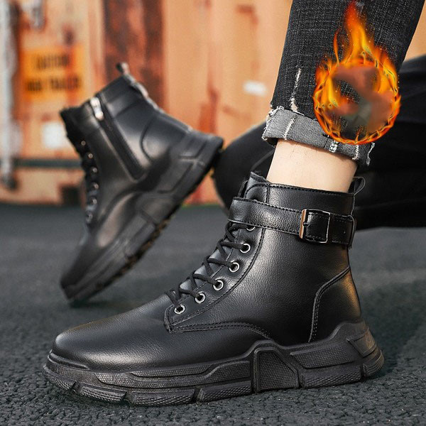 Moodsad pandlaga nahast saapad