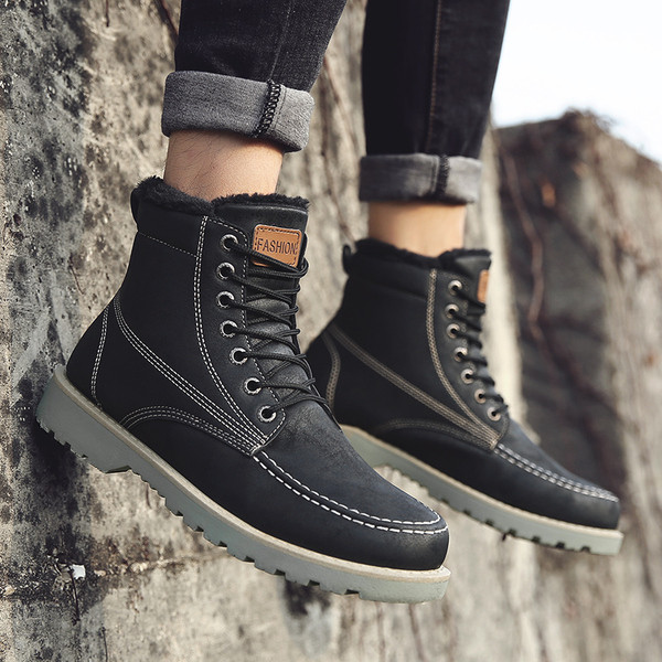 Paelte ja kareda tallaga meeste saapad