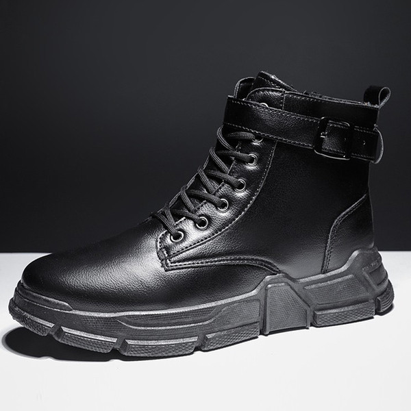 Moodsad musta värvi pandlaga nahast meeste saapad