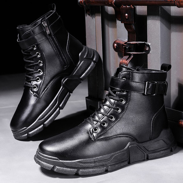 Moodsad musta värvi pandlaga nahast meeste saapad