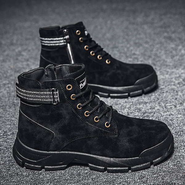 Paelte ja lukuga meeste spordisaapad