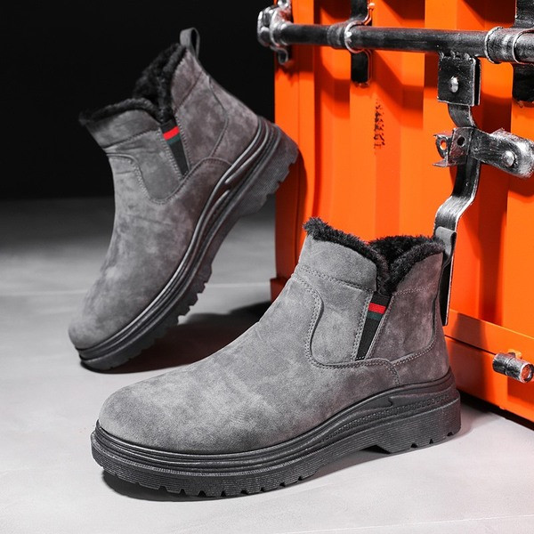 Moodsad kolmes värvitoonis meeste seemisnahast saapad