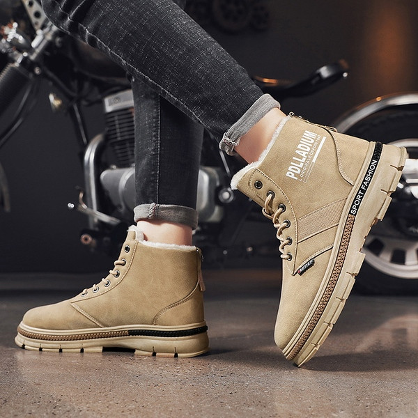 Praegused meeste saapad kirja ja sooja voodriga