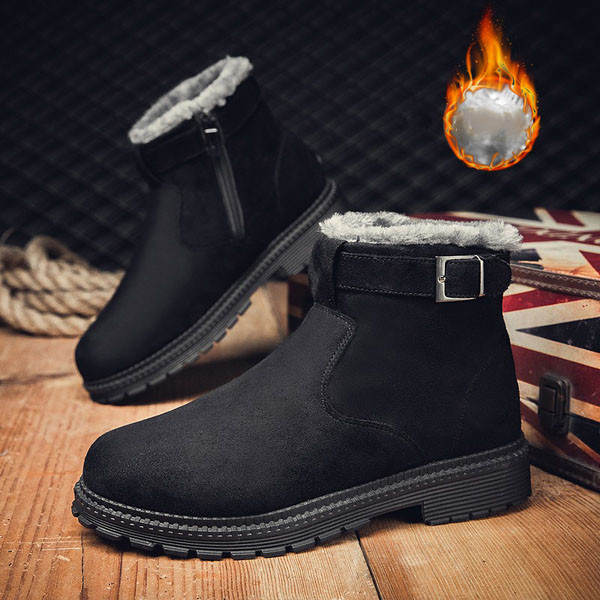 Aktuális férfi csizma csattal