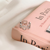 Praegune naiste igapäevane sõrmus