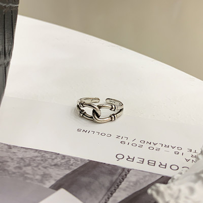 Naiste igapäevased sõrmused kahes mudelis