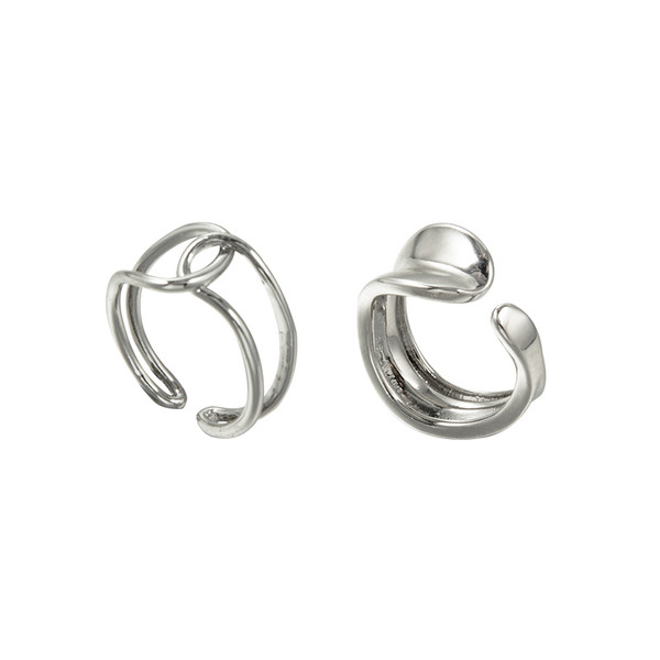 Naiste topsõrmused kahes mudelis