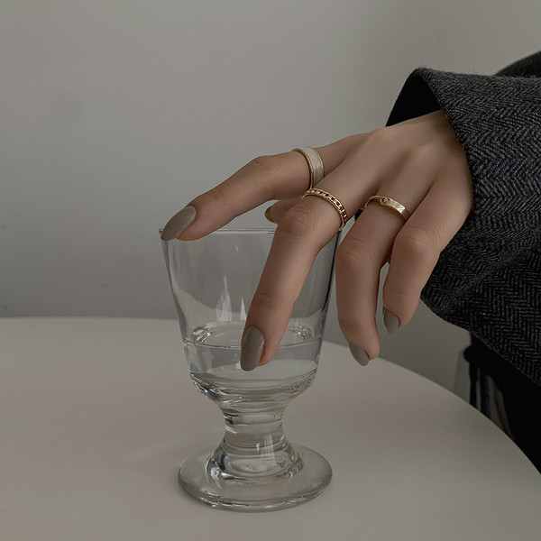 Naiste moodne kolmest sõrmust koosnev komplekt tavaline mudel