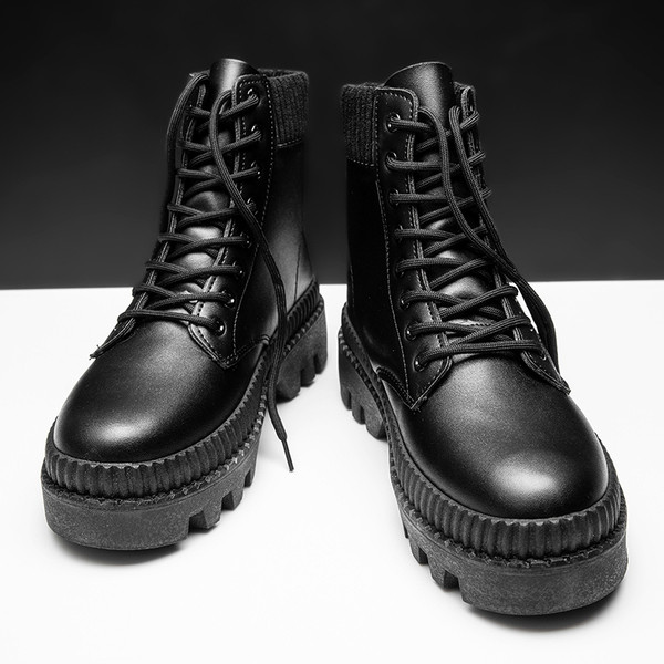 Új modell férfi bőrcsizma béléssel vagy anélkül, fekete színben