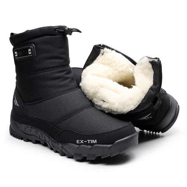 Mitmel mudelil pehme voodriga vabaaja meeste saapad