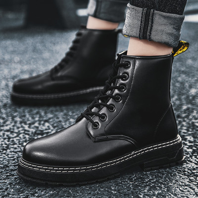 Bőr férfi csizma fűzővel - több modell