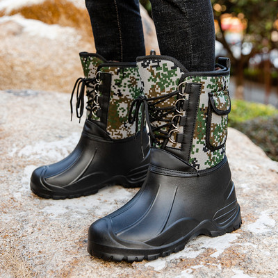 Voodriga meeste kummist saapad mitmel mudelil