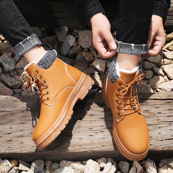 Talvised meeste saapad sooja voodriga - mitu mudelit