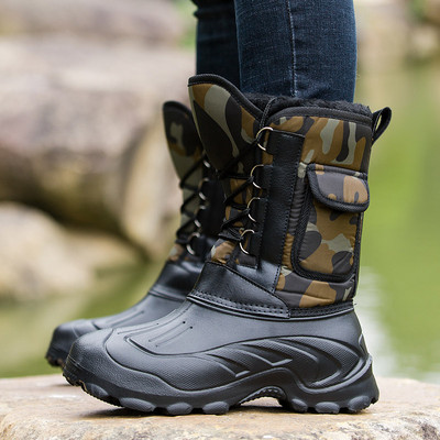 Vodootporne muške čizme u različitim modelima