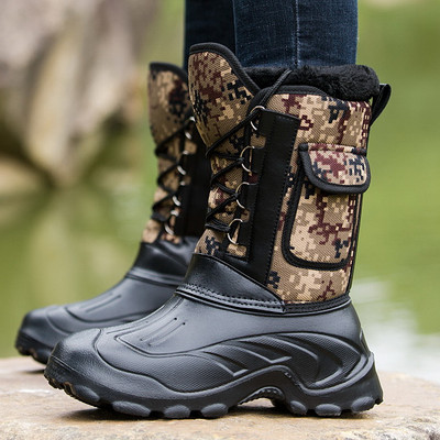 Vodootporne muške čizme u različitim modelima