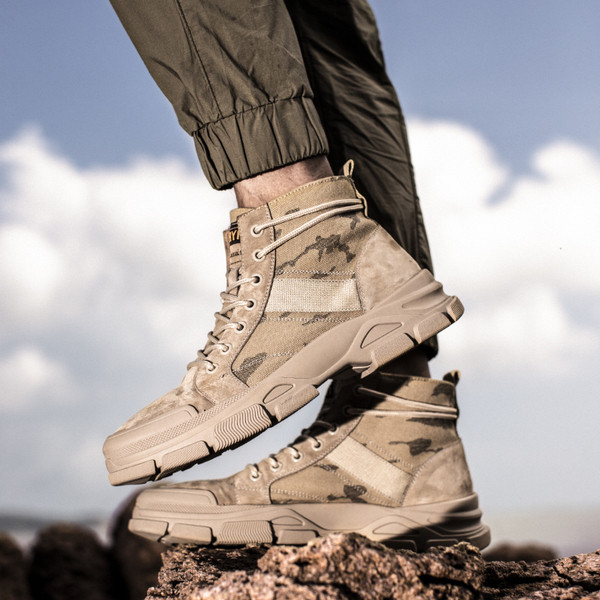 Kamuflaažimustriga meeste tekstiilist saapad