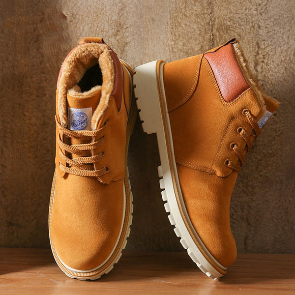 Jelenlegi férfi csizma fűzővel - több modell