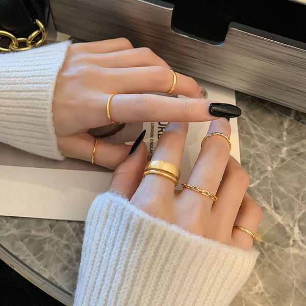 Több gyűrűből álló női szett sima modell