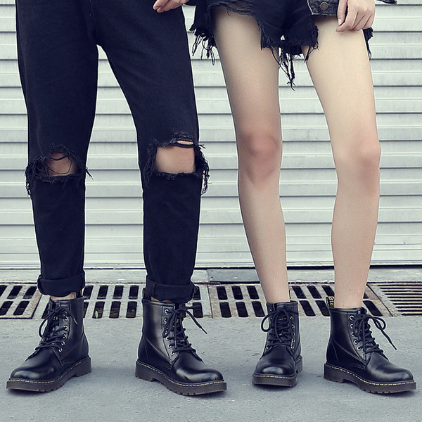 Férfi aktuális kubai csizma műbőrből, fűzővel