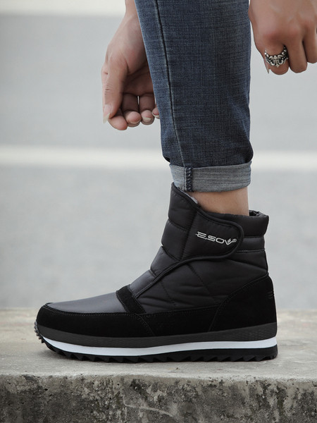 Apres típusú téli csizma tépőzáras foltokkal