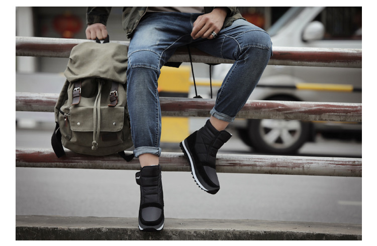 Apres típusú téli csizma tépőzáras foltokkal