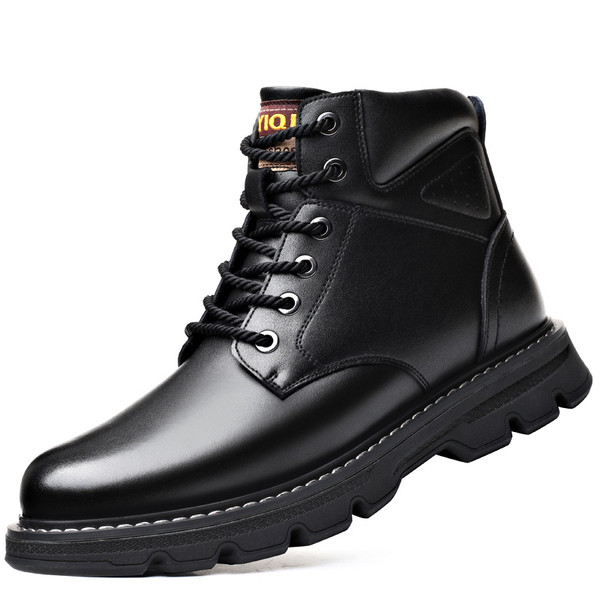 Eko bőrből készült modern férfi csizma lapos talppal és fűzővel