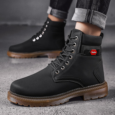 Μαύρες ανδρικές μπότες με τραχιά σόλα - διάφορα μοντέλα