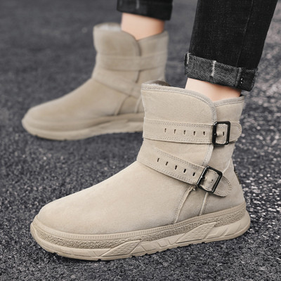 Aktuális férfi csizma durva talppal, puha béléssel több modellben