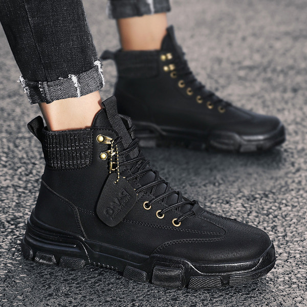 Őszi-téli férfi bőrcsizma új modellje