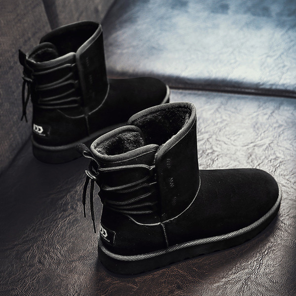 Aktuális férfi csizma fűzővel és meleg béléssel