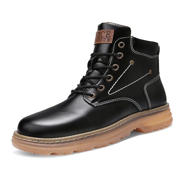 Durva talpú férfi bőrcsizma