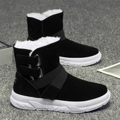 Öko velúrból készült, matricás férfi csizma új modellje