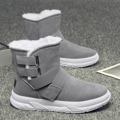 Öko velúrból készült, matricás férfi csizma új modellje