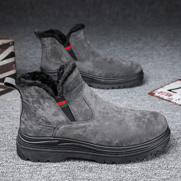 Téli férfi csizma meleg béléssel és durva talppal