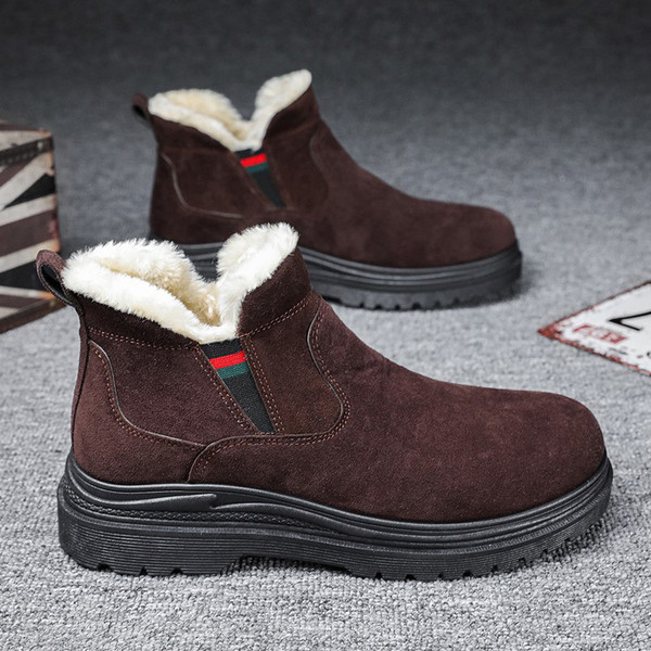 Téli férfi csizma meleg béléssel és durva talppal