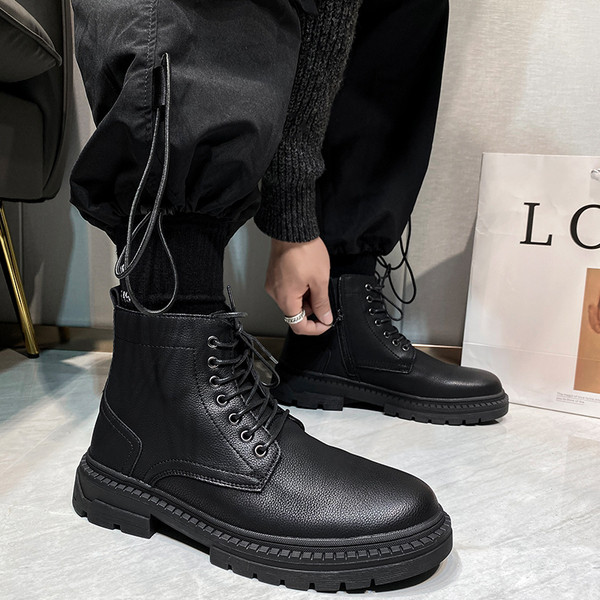 Meeste musta värvi paeltega nahast saapad