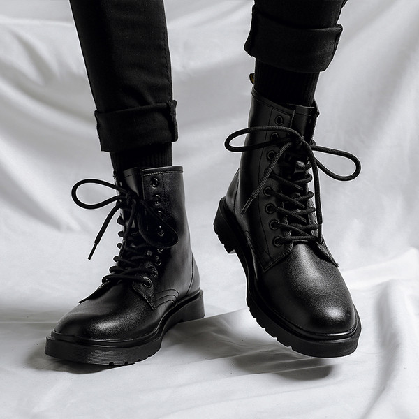 Modern férfi kubai csizma fűzővel