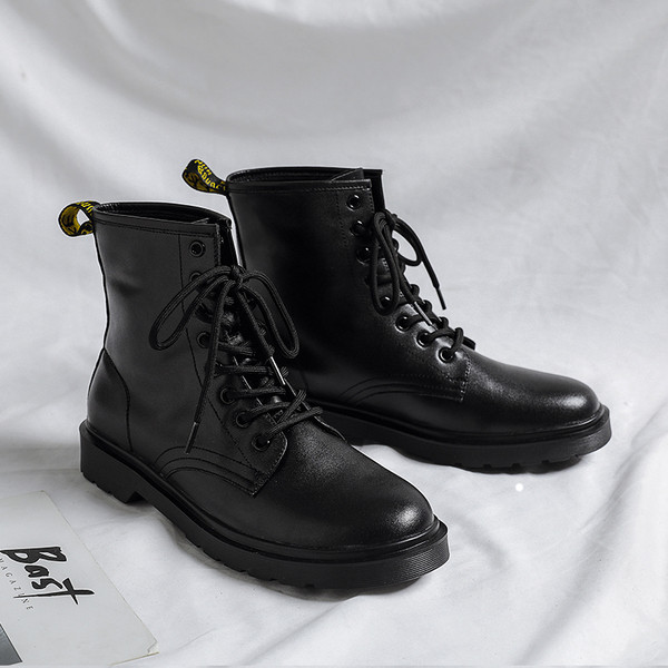 Modern férfi kubai csizma fűzővel